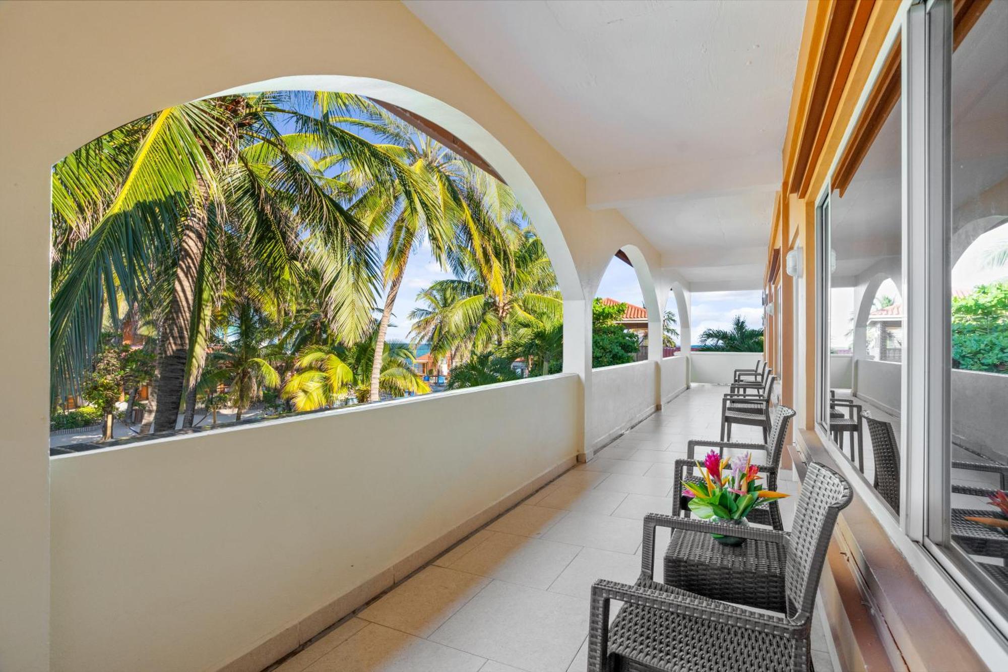 Sunbreeze Hotel San Pedro  Bagian luar foto